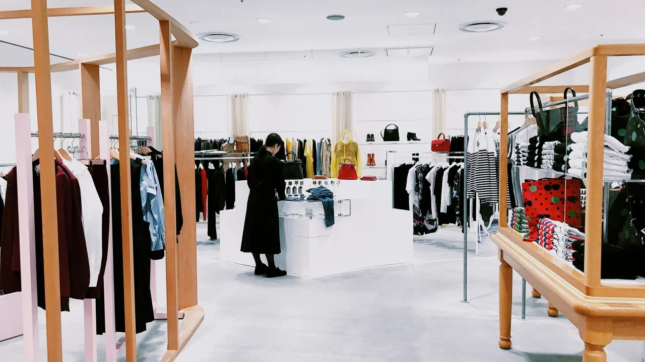 If e-commerce was a real shop, you'd close it by lunchtime